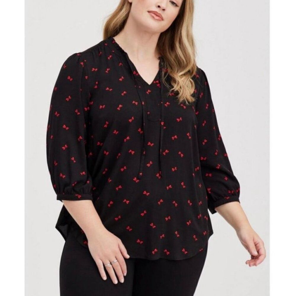 Torrid Bow Print 3/4 Sleeve Tie Neck Peasant Blouse Size 5X red black
